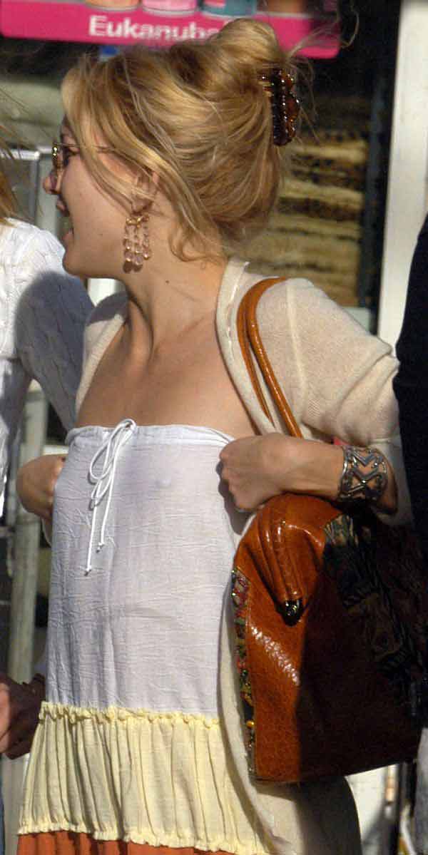 Celebs Kate Hudson Kate Hudson wpadka, piersi, sutek, nip slip, see-thru, d...