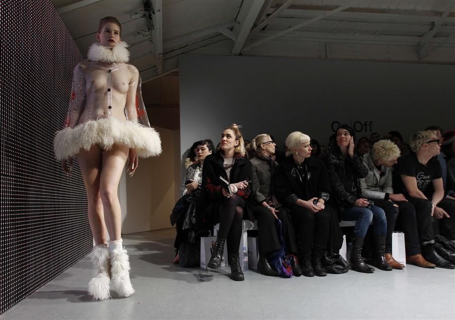 Woman Who Got Nude In Fashion Shows